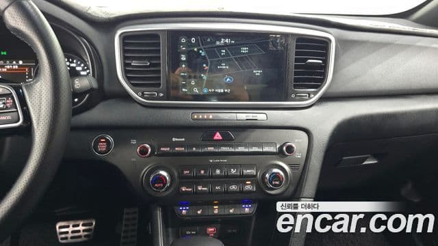 Kia Sportage The Bold 2021 — Фото 14/20