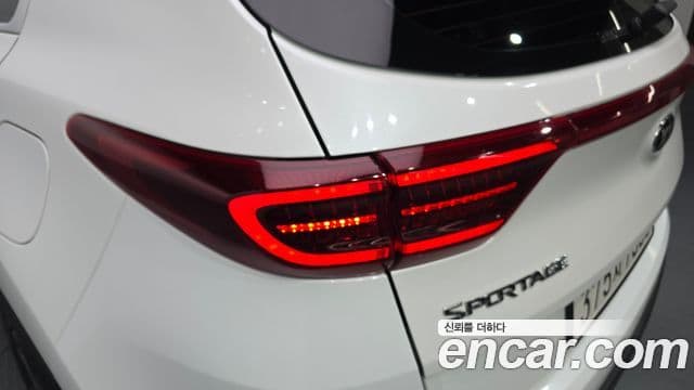 Kia Sportage The Bold 2021 — ფოტო 5/32