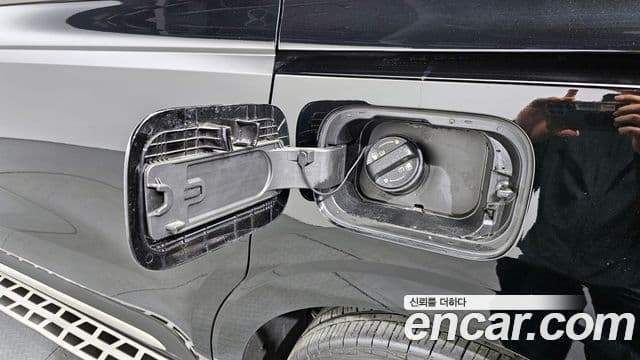 Kia Carnival 2023 — Photo 5/30