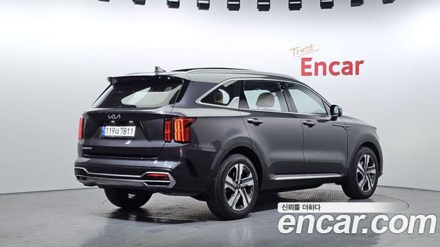 Kia Sorento 2022 — фото 2 из 20
