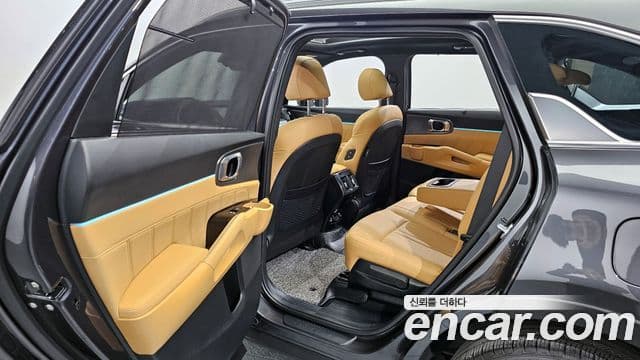 Kia Sorento 2022 — фото 11 из 20