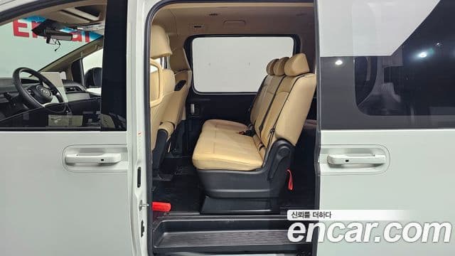 Hyundai Staria 2022 — Şəkil 10/20