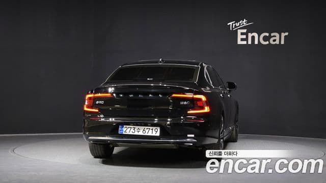 Volvo S90 2023 — ფოტო 4/20