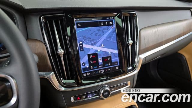 Volvo S90 2023 — ფოტო 14/20