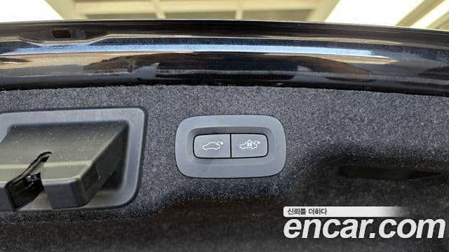 Volvo S90 2023 — Photo 22/34