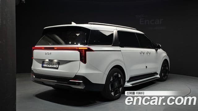 Kia Carnival 2025 — ფოტო 1/20