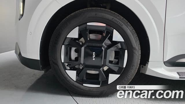 Kia Carnival 2025 — ფოტო 4/20