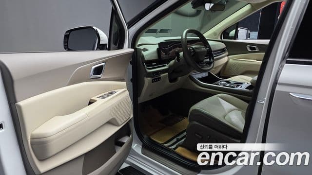 Kia Carnival 2025 — ფოტო 8/20