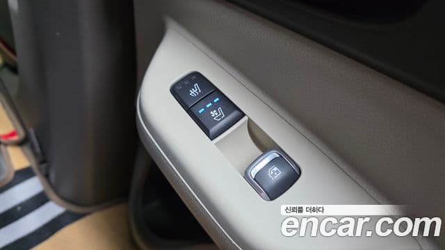 Kia Carnival 2025 — ფოტო 18/20