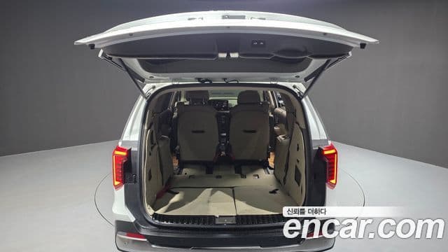 Kia Carnival 2025 — ფოტო 19/20