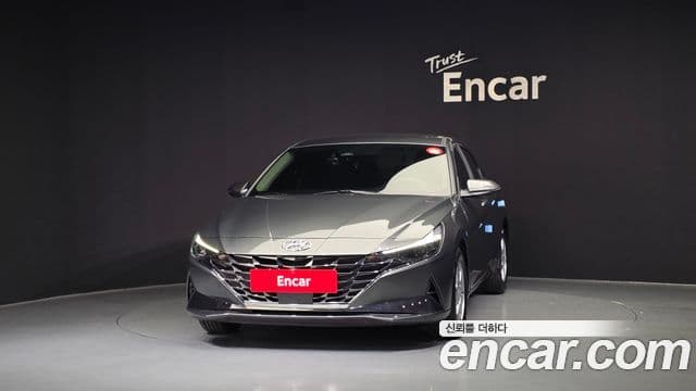Hyundai The New Avante Hybrid 2022 — Photo 7/20
