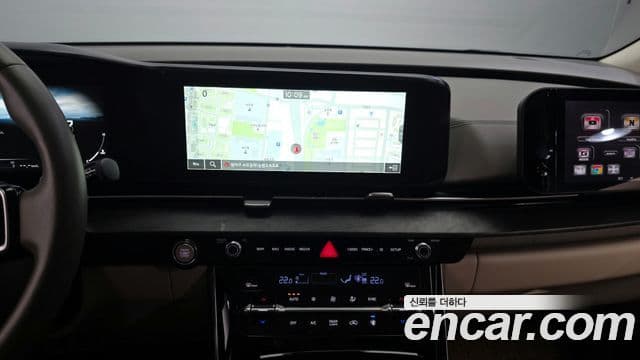 Kia Carnival 2021 — Şəkil 14/20