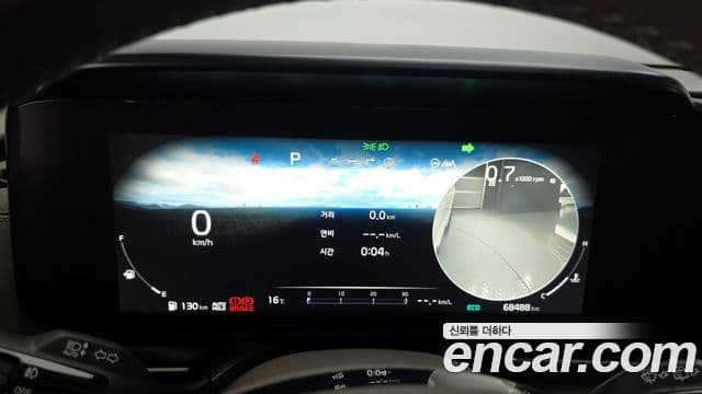 Kia Carnival 2021 — Şəkil 8/20
