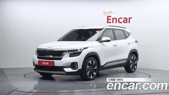 Kia Seltos 2022 — ფოტო 1/20