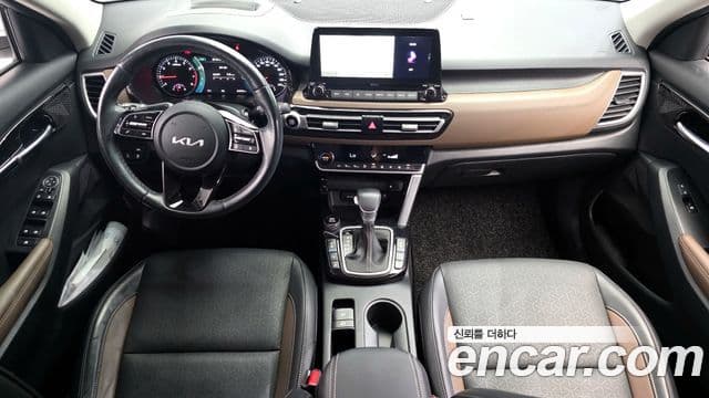 Kia Seltos 2022 — ფოტო 7/20