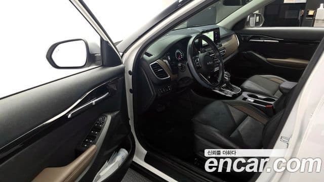 Kia Seltos 2022 — ფოტო 10/20