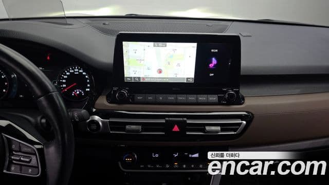 Kia Seltos 2022 — ფოტო 14/20
