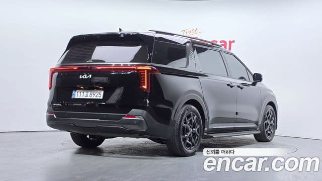 Kia Carnival 2024 — ფოტო 2/20