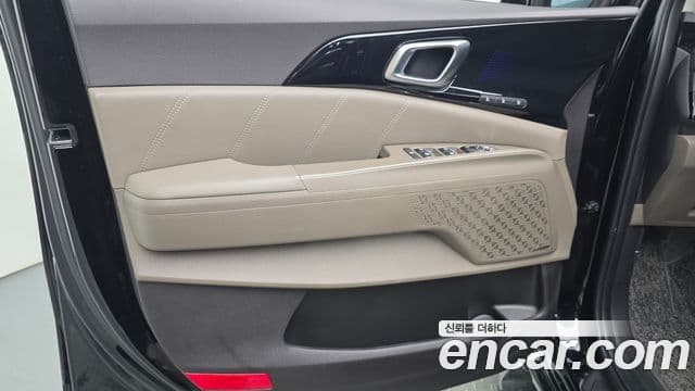 Kia Carnival 2024 — Şəkil 35/35
