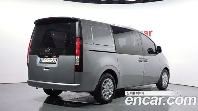 Hyundai Staria 2022 — Şəkil 2/20
