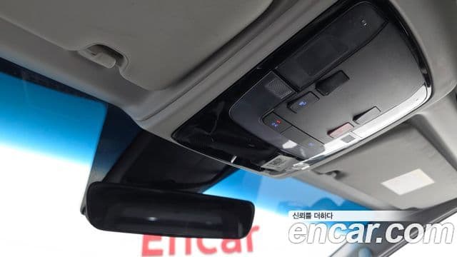 Hyundai Staria 2022 — Photo 25/31