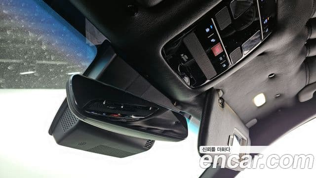 Hyundai Grandeur Hybrid 2023 — Şəkil 18/20