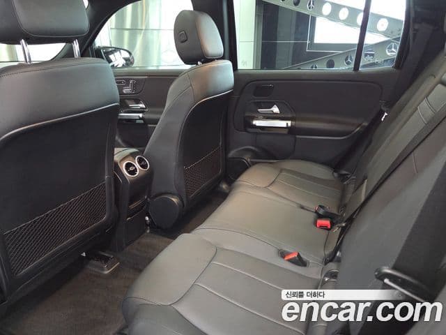 Mercedes-Benz EQB 2025 — Şəkil 2/20