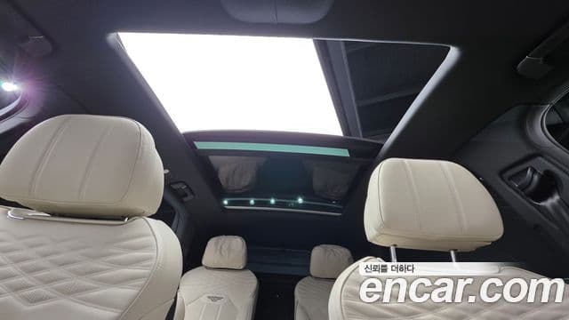 Bentley Bentayga 2025 — Şəkil 12/20