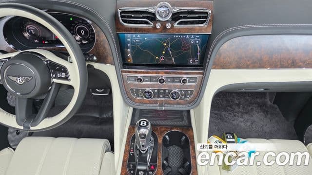 Bentley Bentayga 2025 — Şəkil 15/20