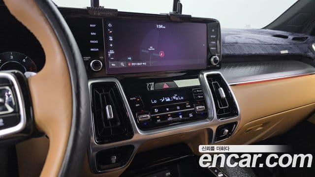 Kia Sorento 2021 — Şəkil 15/20