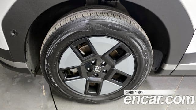 Hyundai Santa Fe 2024 — Şəkil 5/20