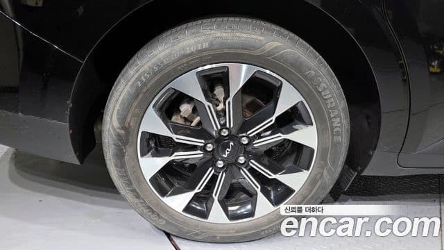 Kia Carnival 2022 — Фото 5/20