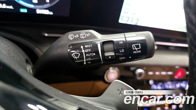 Kia Carnival 2022 — Фото 19/20
