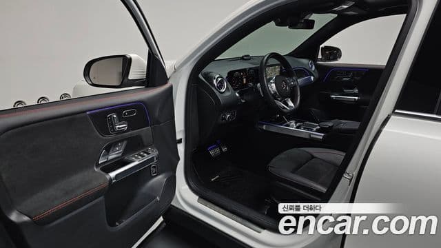 Mercedes-Benz GLB-Class 2023 — Şəkil 10/20