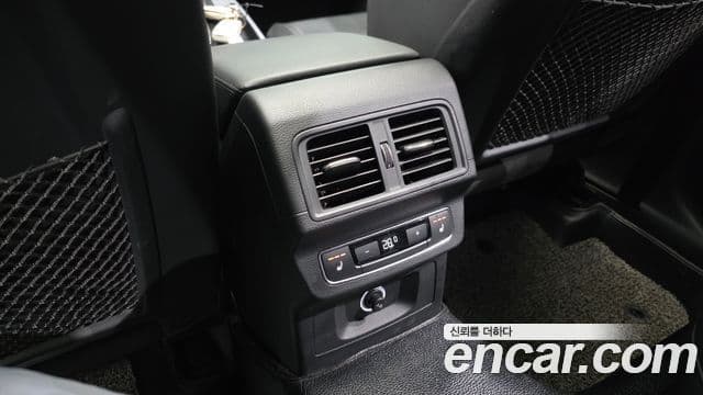 Audi Q5 2020 — Photo 17/39