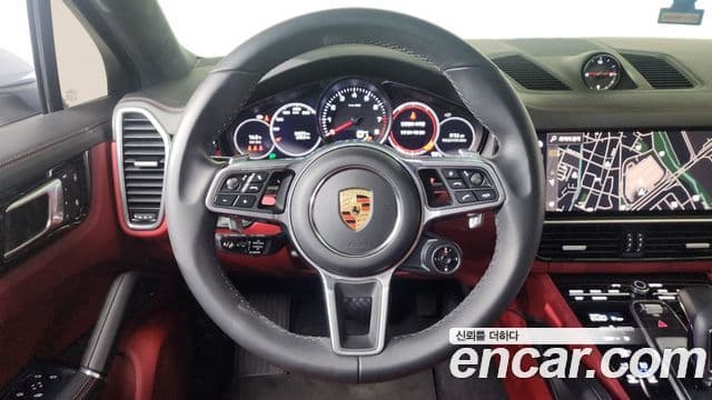 Porsche Cayenne 2023 — ფოტო 12/20