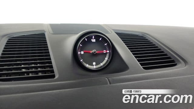 Porsche Cayenne 2023 — Photo 25/39