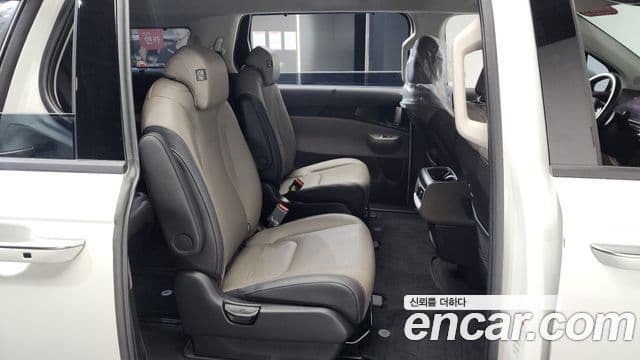Kia Carnival 2024 — Photo 15/36