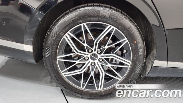 Genesis G90 2022 — ფოტო 4/20