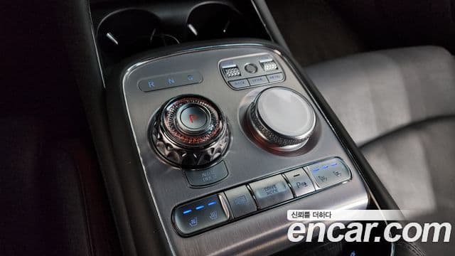 Genesis G90 2022 — ფოტო 7/20