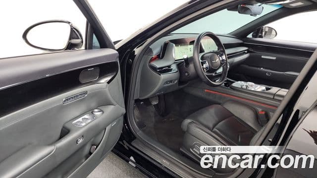 Genesis G90 2022 — ფოტო 8/20