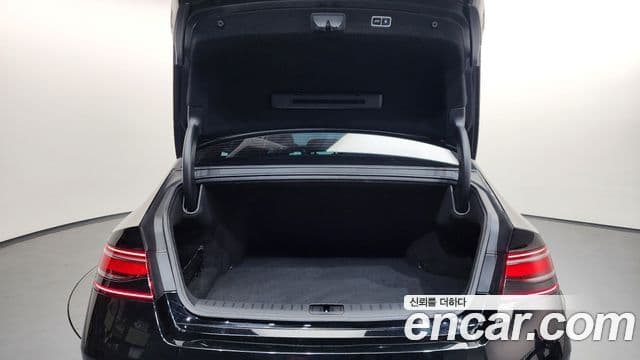Genesis G90 2022 — фото 20 из 20
