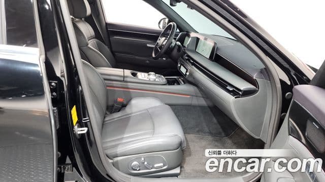 Genesis G90 2022 — Photo 6/33