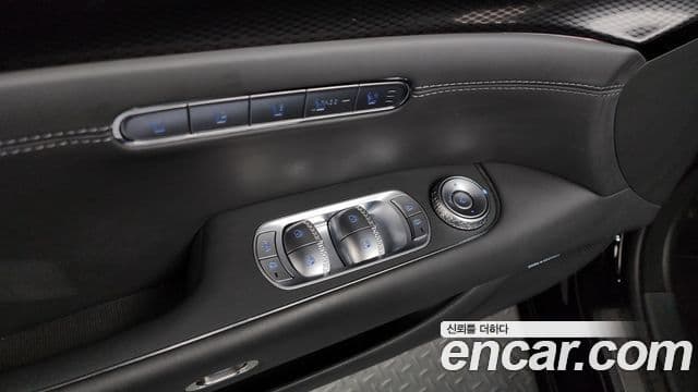 Genesis G90 2022 — Photo 16/33