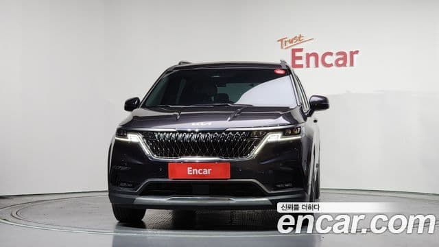 Kia Carnival 2022 — ფოტო 3/20
