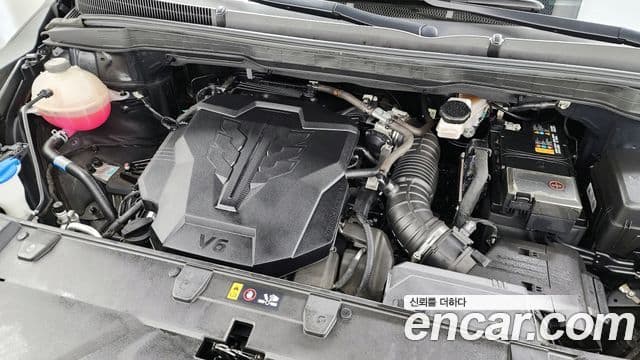 Kia Carnival 2022 — ფოტო 6/20