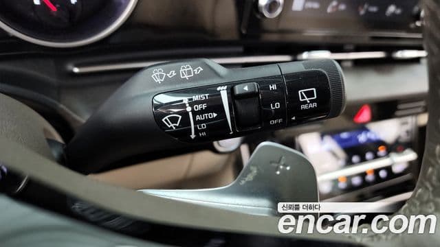 Kia Carnival 2022 — ფოტო 18/20