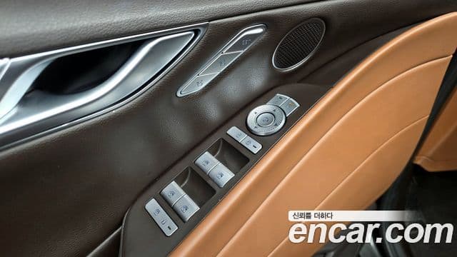 Genesis G80 2022 — Photo 25/38