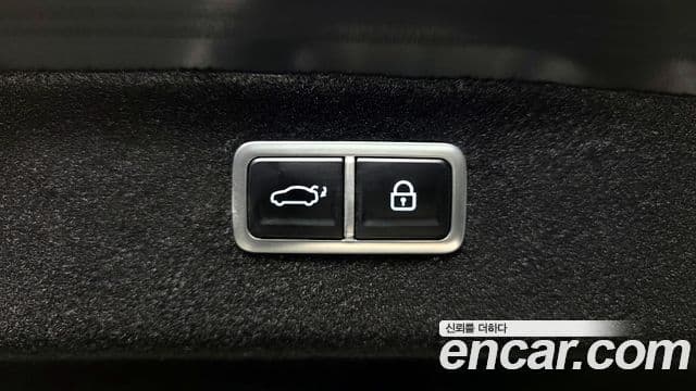Genesis G80 2022 — Photo 18/38