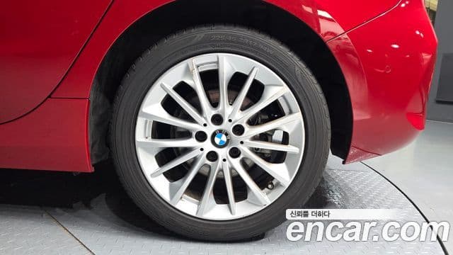 BMW 1 Series 2020 — фото 4 из 20